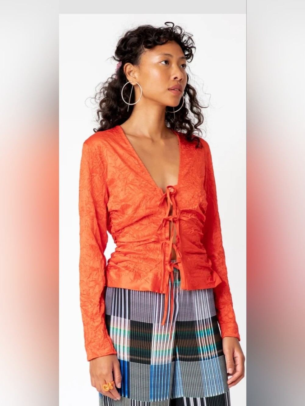 Ganni SEALED! NWT! The Crinkled Satin V-Neck Shirt in 785 Grenadine. Sz 36 R2S!